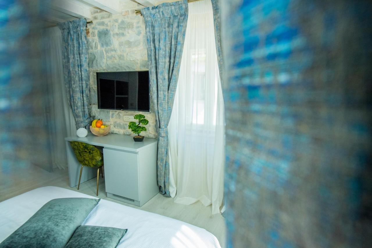Heritage Villa Vitturi Sea View Kastela Ngoại thất bức ảnh